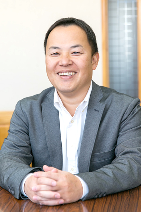 代表取締役